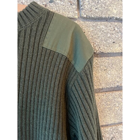 Mens Army Green Wool Military Sweater W/ Reinforced Shoulders & Elbows Size 42 J - Picture 3 of 7